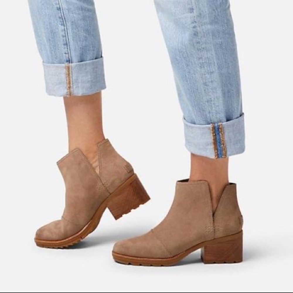SOREL Cate Cut Out Bootie Waterproof Ash Brown 10.5